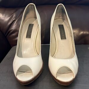 These comfy peep toe classics are great for work, brunch or a baby shower!